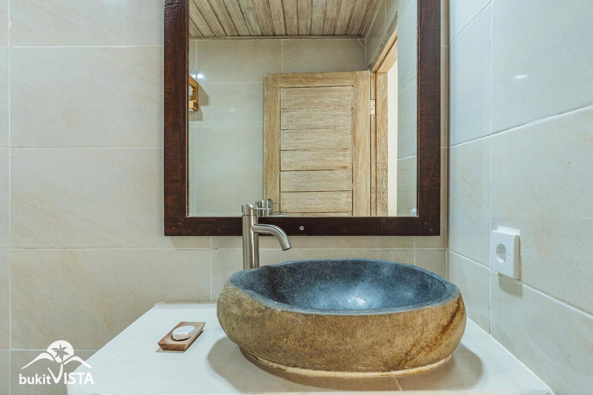 Kembang Kuning Hotel Uluwatu  Luaran gambar