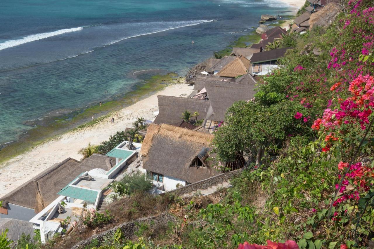 Kembang Kuning Hotel Uluwatu  Luaran gambar
